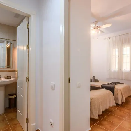 Apartment Cisnes By H - Playa De Haraganes Hlhc184p243 Isla Canela